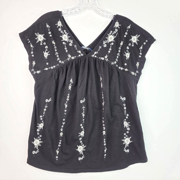 Lucky Brand Tops - Lucky Brand Top S Black Floral Embroidered
